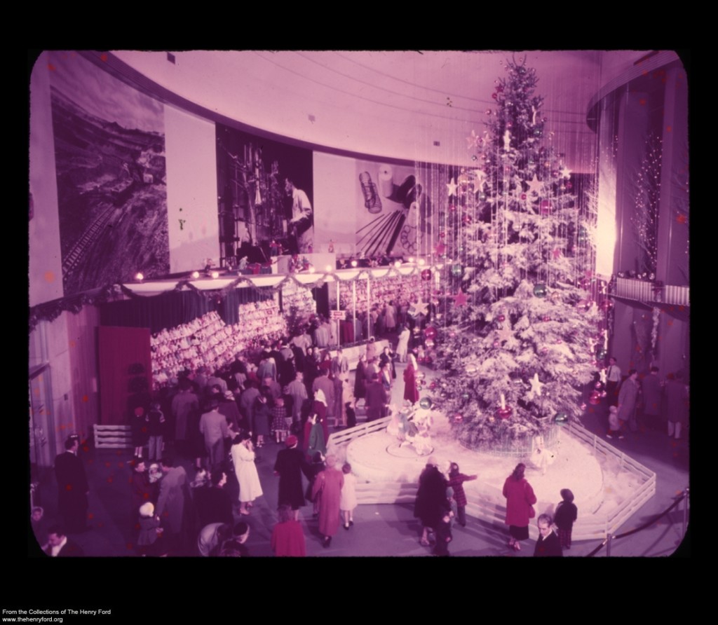 Dearborn Michigan+Christmas+2022 🔒 A Look Back: Christmas Fantasy At The Iconic Ford Rotunda