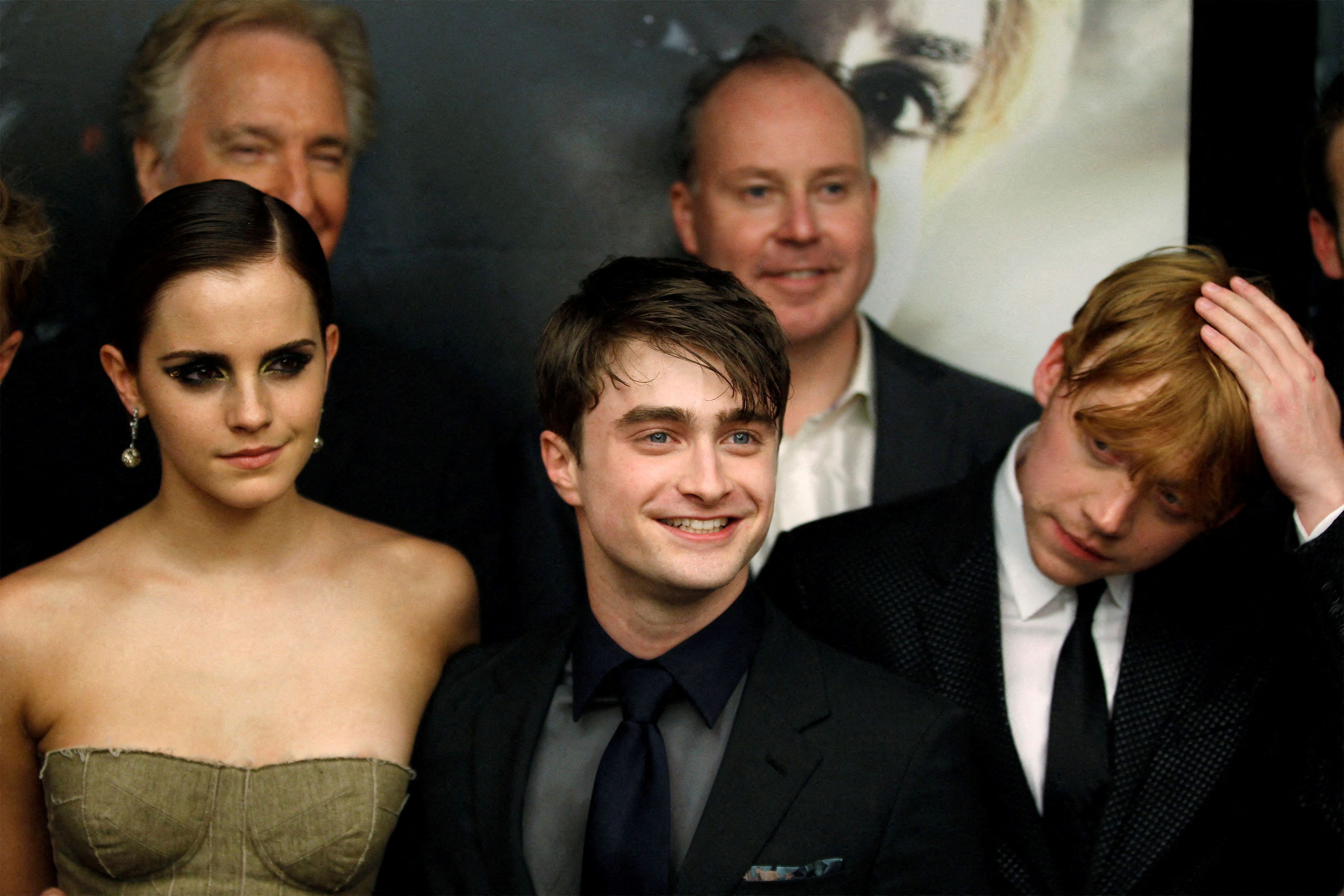 'Harry Potter' cast recalls first kisses, horrible haircuts in reunion