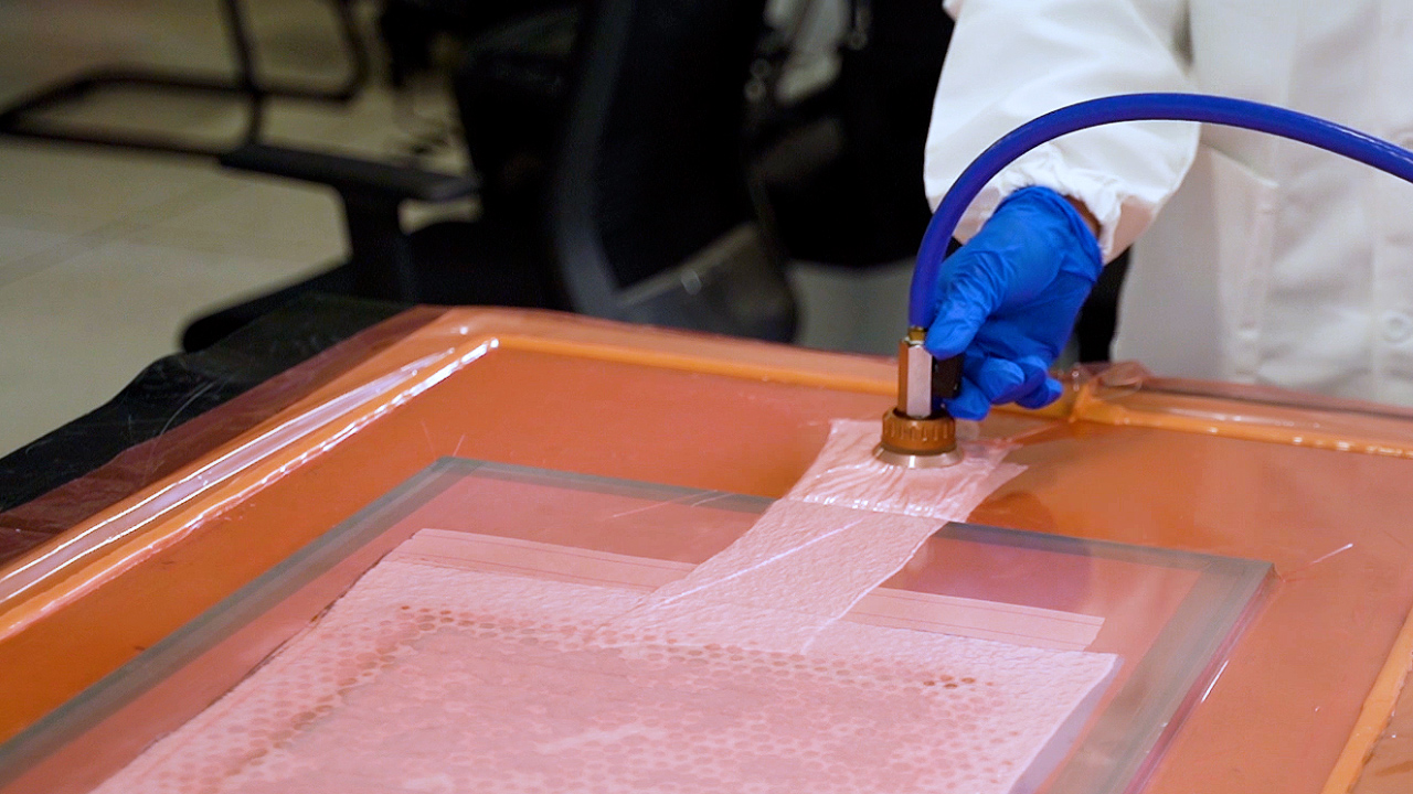 i»¿Fabrication of Glass FiberReinforced Polymer (GFRP) Composite