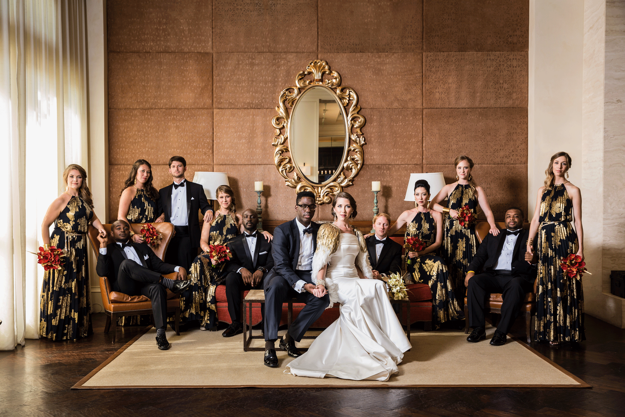 11 Group Posing Tips for Photographing Large Groups