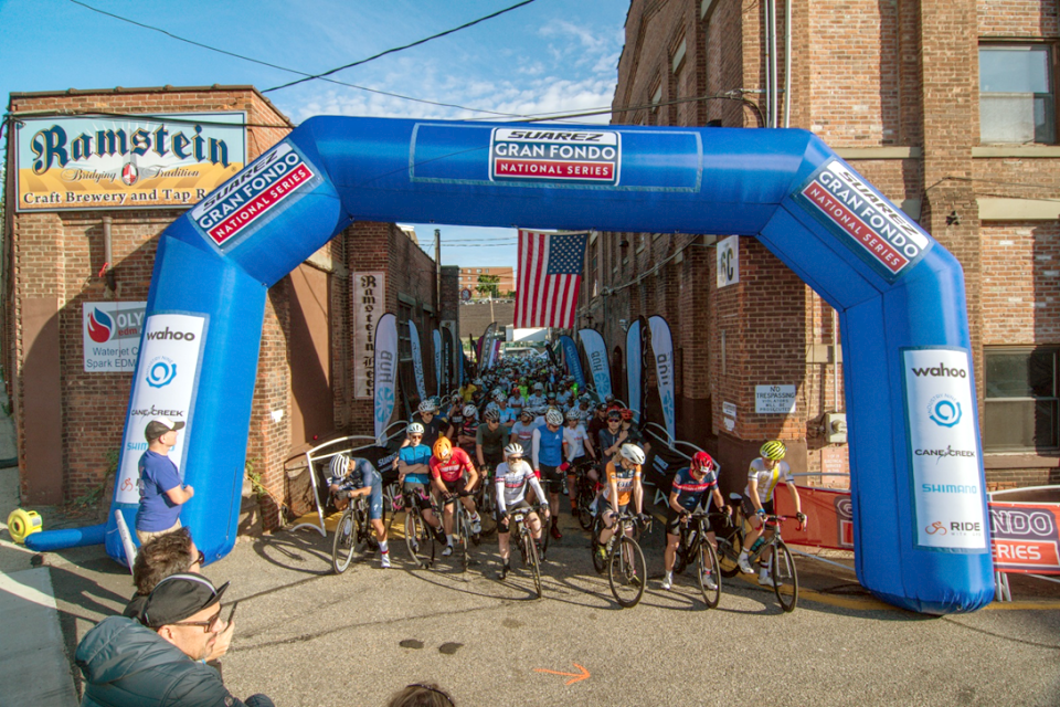 Soldout for the 2nd year in a row, nearly 750 riders and 30 teams took