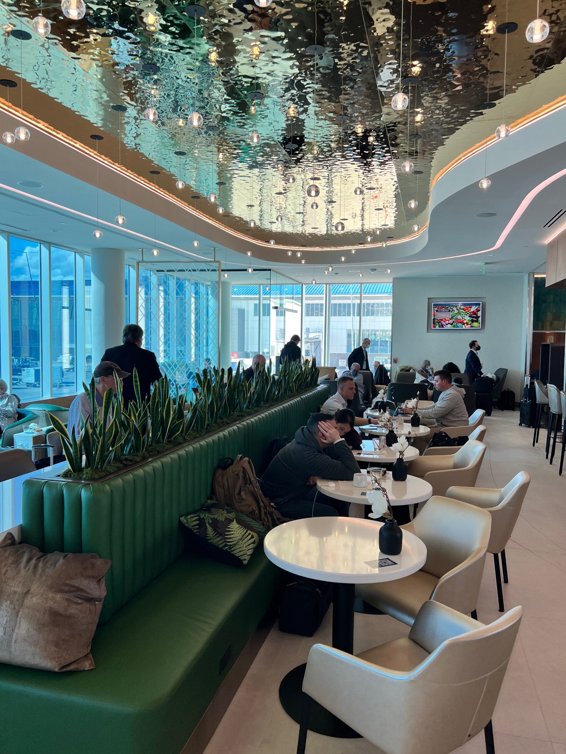 The Club Lounge at Charlotte Airport Charlotte Flyer