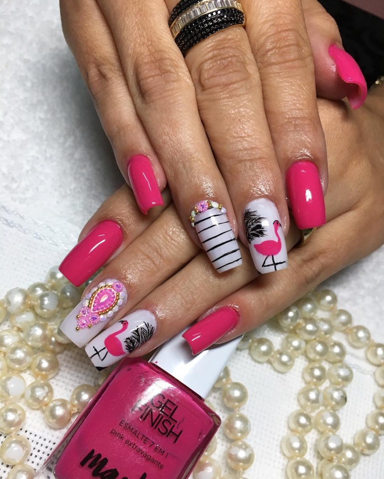 19 Ideias de Unhas com Esmalte Rosa , veja os melhores