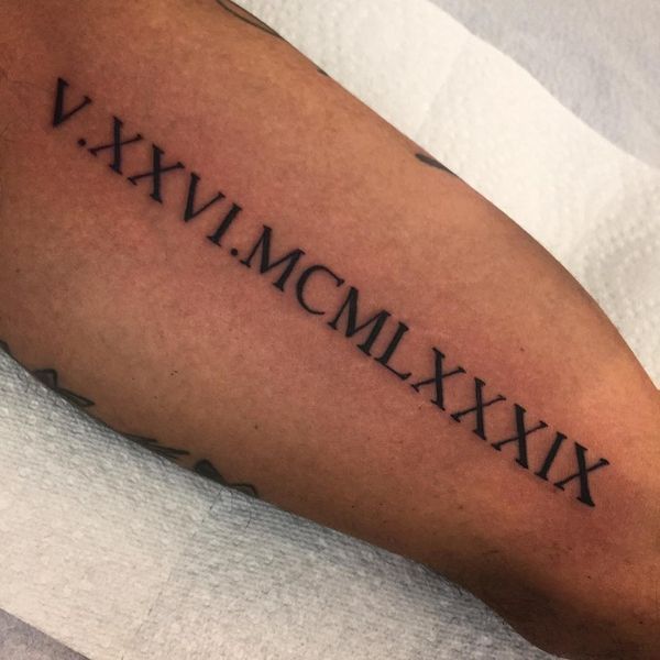 Roman numbers are an elegant way to get essential dates or any lucky numbers, so the beauty of these patterns is they are of much importance for. Are roman numeral tattoos good? Tatouages romains significatifs Club Tatouage