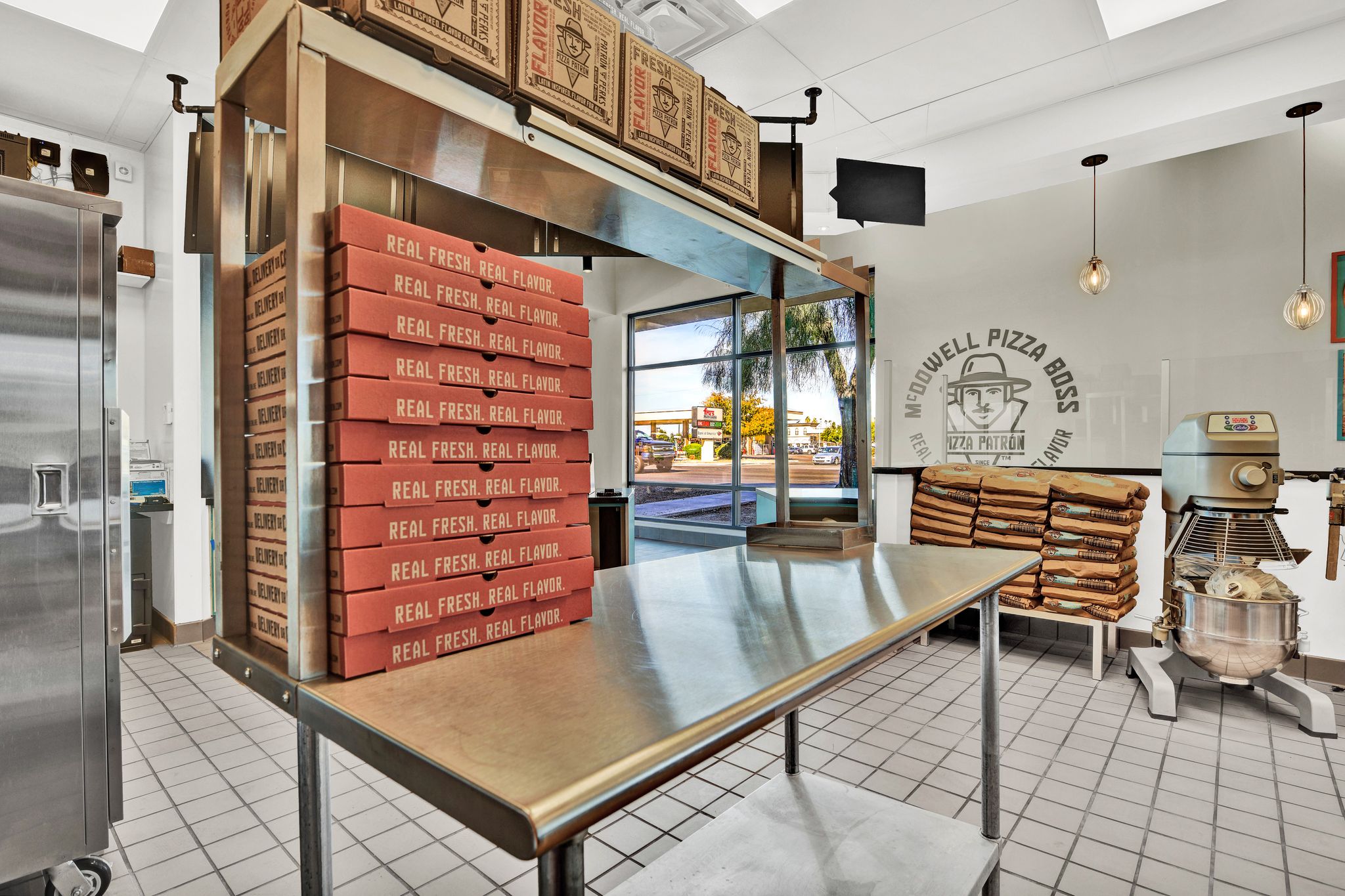 Pizza patron CLW Construction Inc.