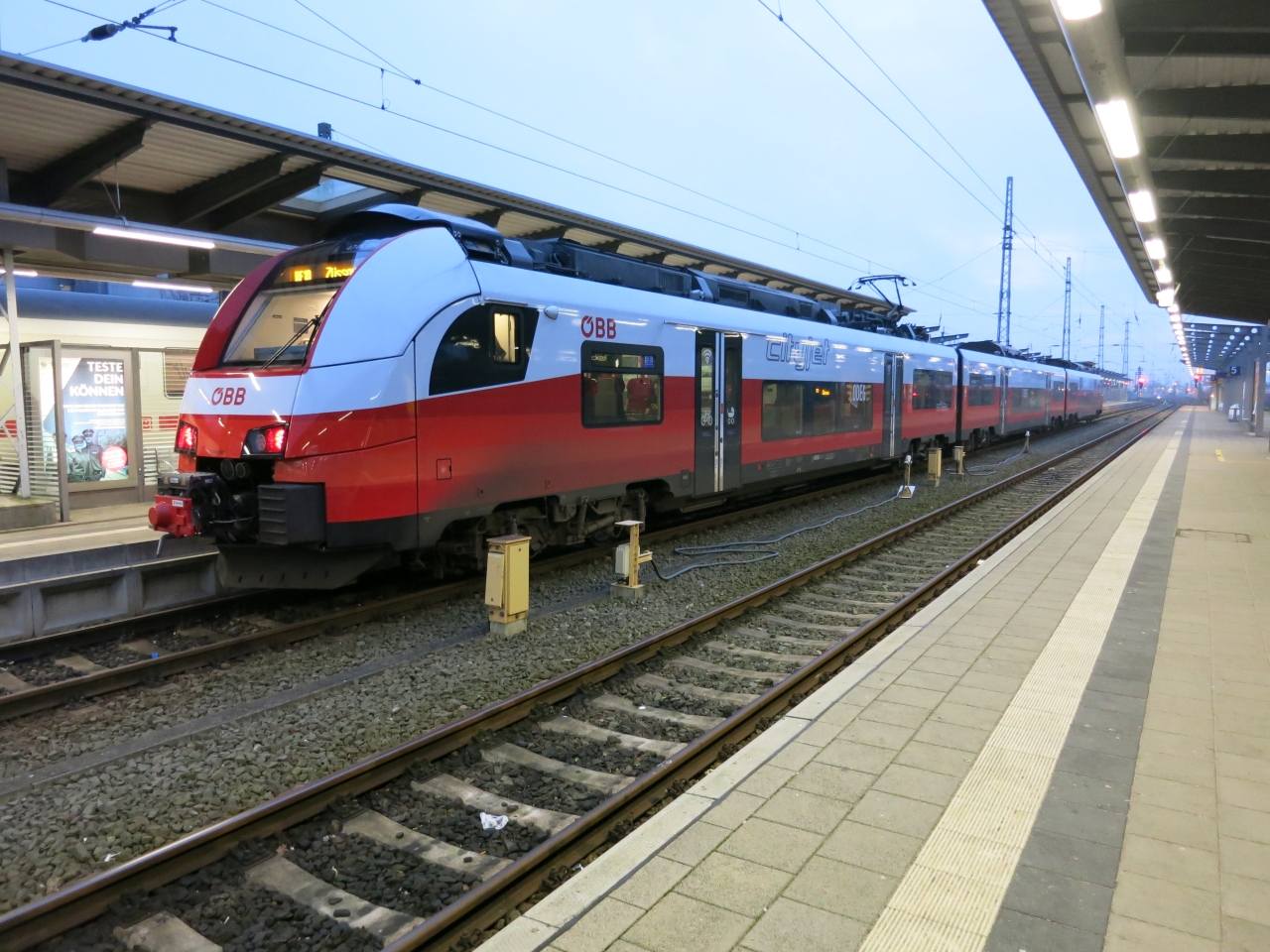 Fotogalerie ÖBB BR 4746 CityJet SBahnForum.de
