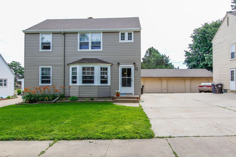 2 Bedroom/1 Bath Duplexes CMC Properties