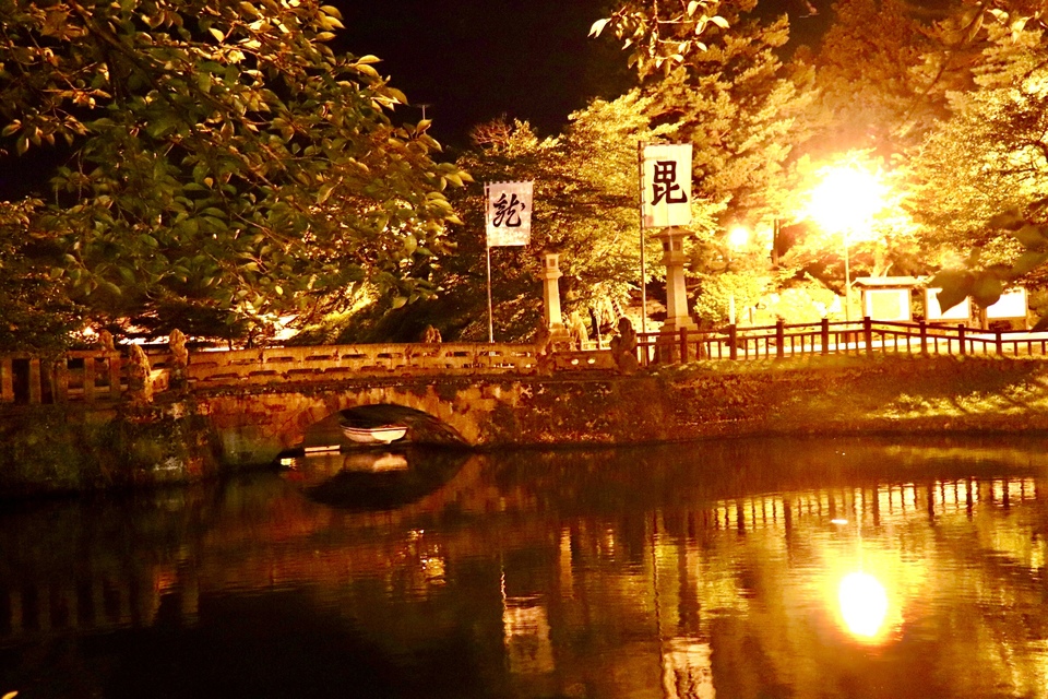 米沢城（山形県米沢市）の詳細情報・周辺観光｜ニッポン城めぐり−位置情報アプリで楽しむ無料のお城スタンプラリー