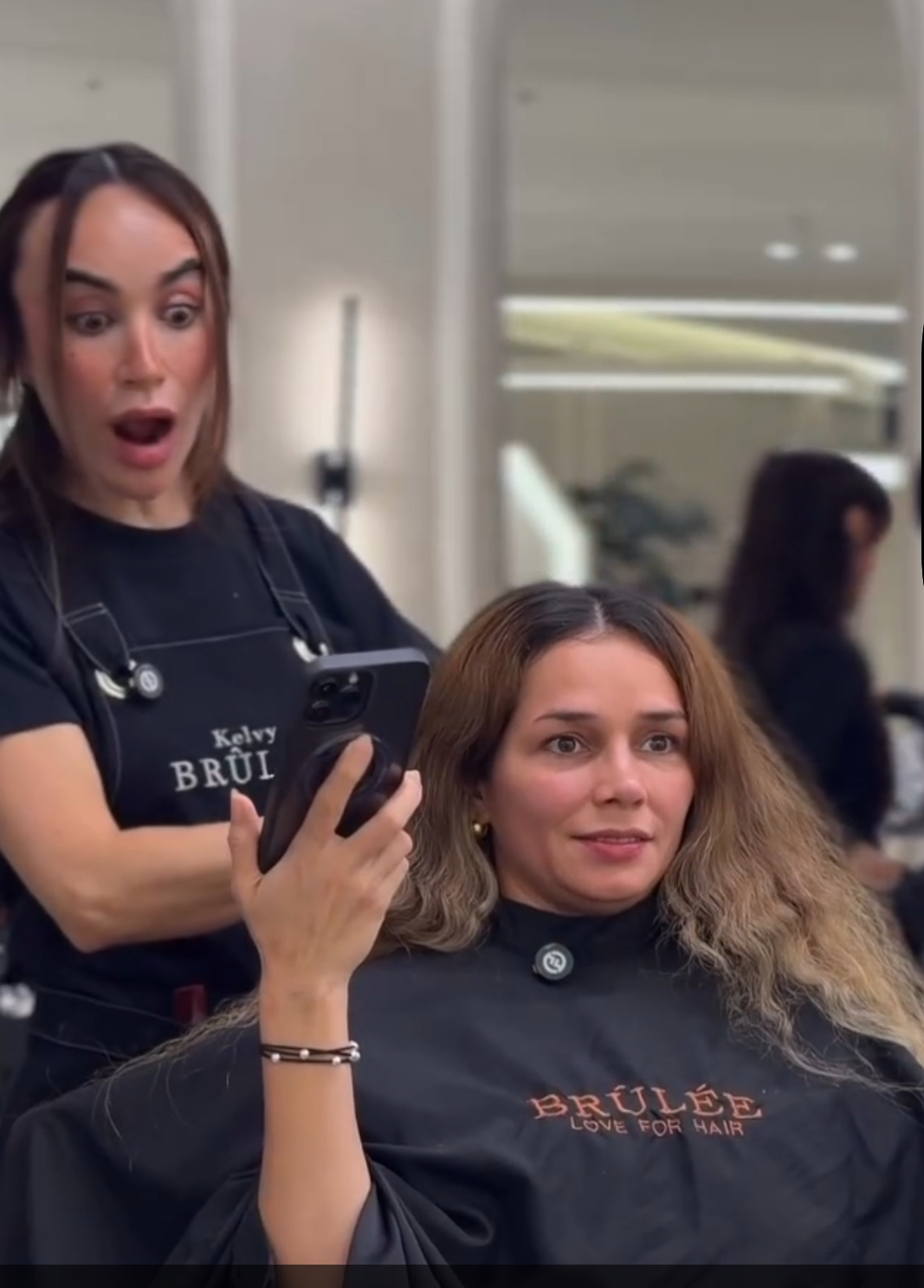 This girl’s transformation is shocking. MOMENT24