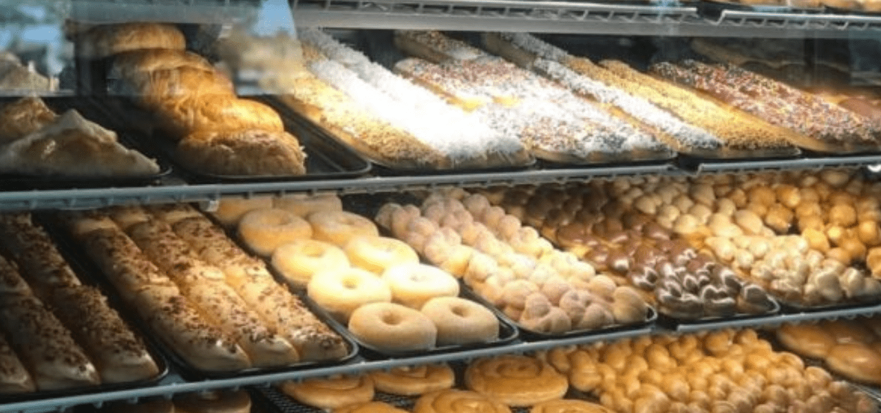 Moon Donuts Monticello Wedding Cake And Desserts 1 CMN Wedding