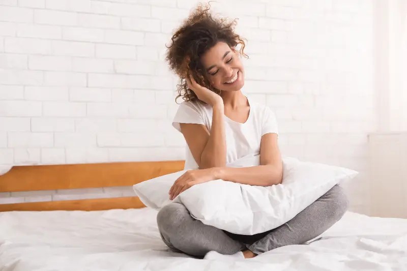 Why Do I Get So Hot When I Sleep? Causes and Solutions