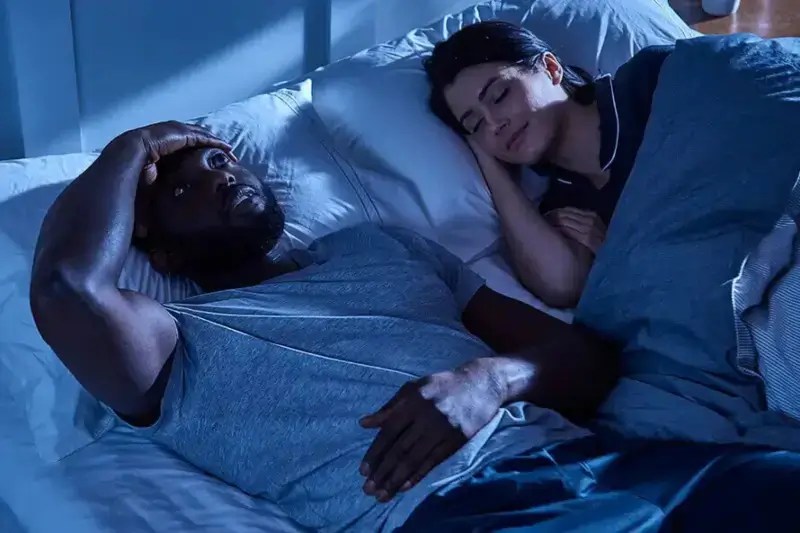 Why Do I Get Hot at Night When I Sleep? The Top Reasons