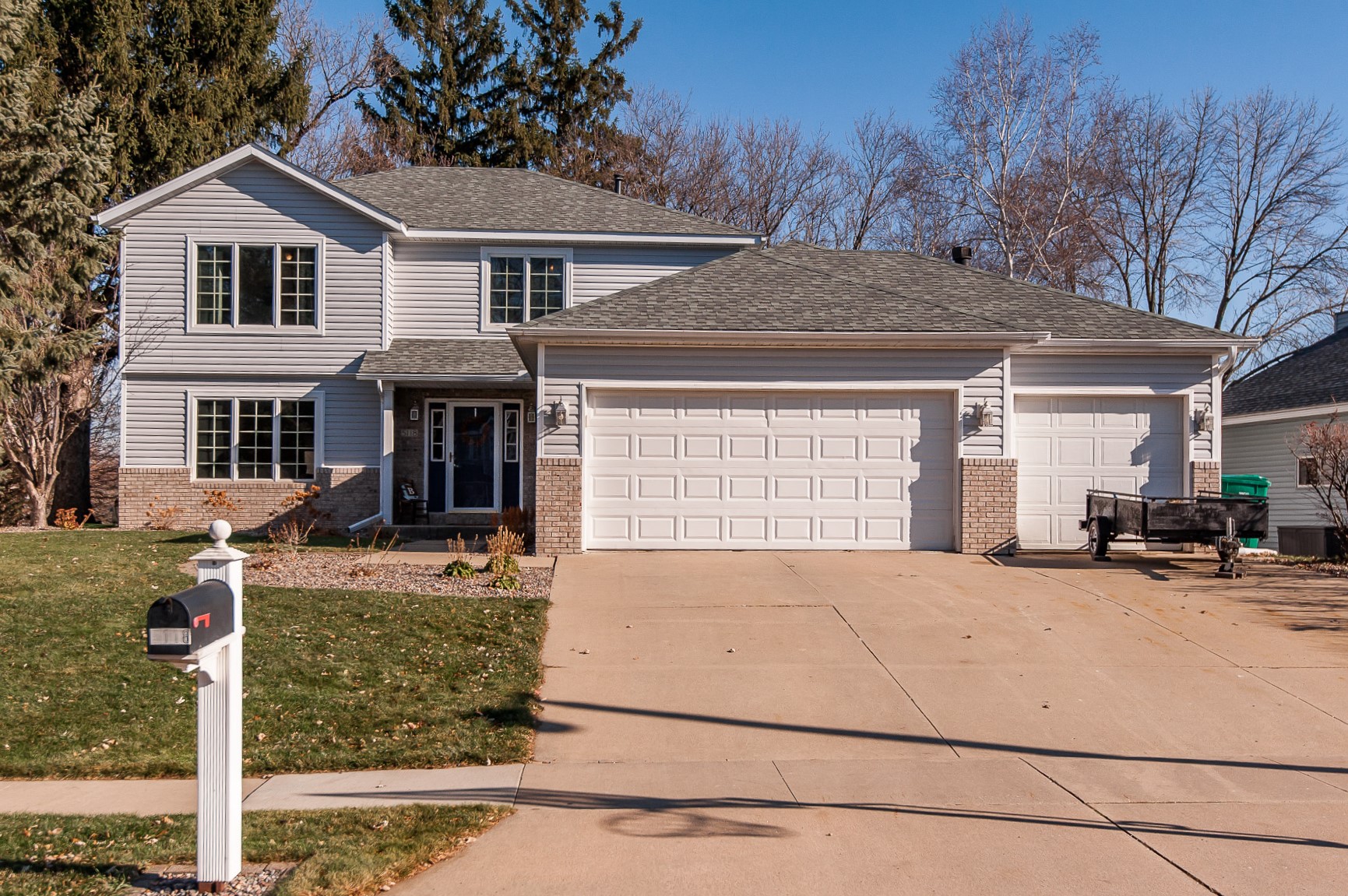 Lori and Lea's Listings Houses for Sale in Rochester, MN and