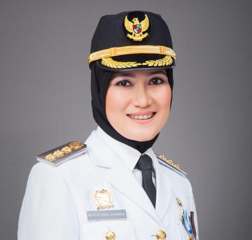 Bupati Lebak Iti Octavia dan Wakilnya Kompak Mundur, Ada Apa?