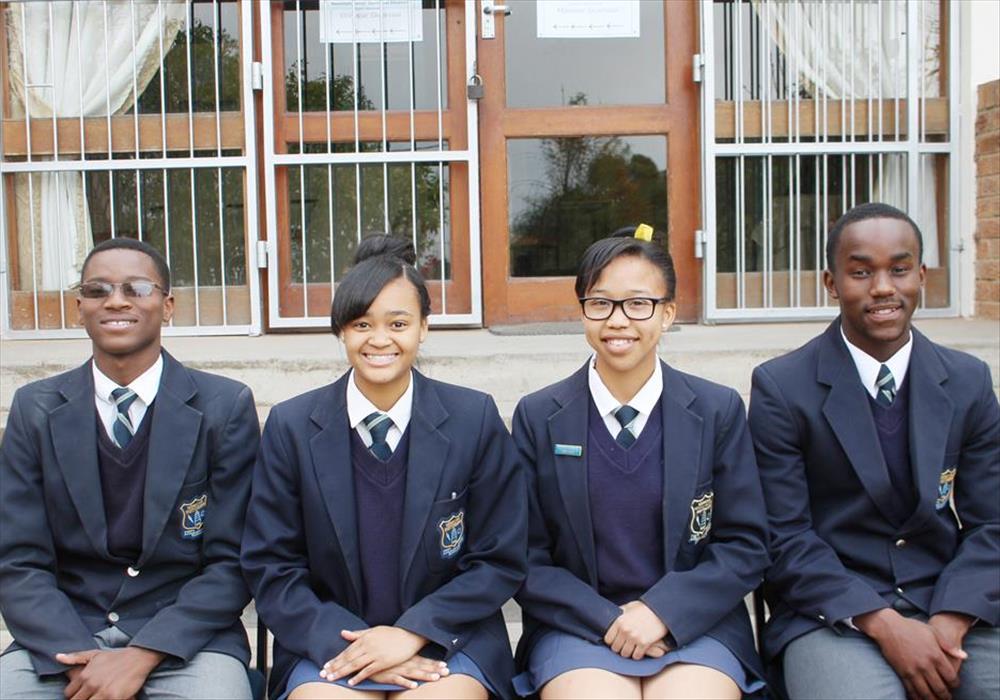 Hoërskool Môrester hoofleiers gekies Oudtshoorn Courant