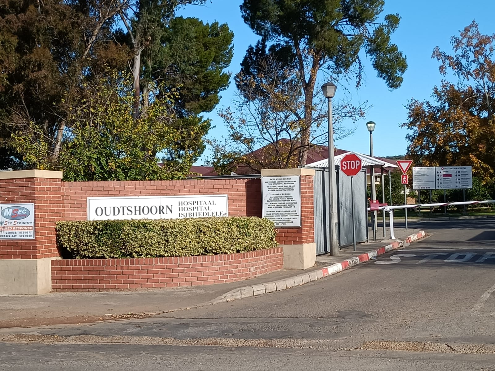 Opknappings aan hospitaal en kliniek Oudtshoorn Courant
