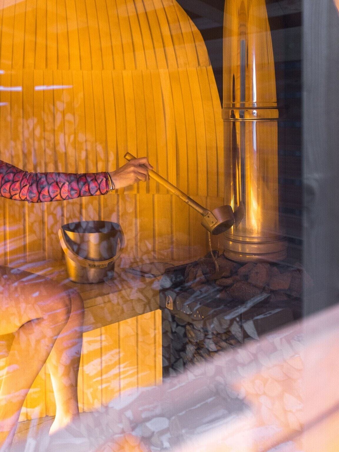 Hot stones, steam rooms and a ladlefull of etiquette Iglucraft