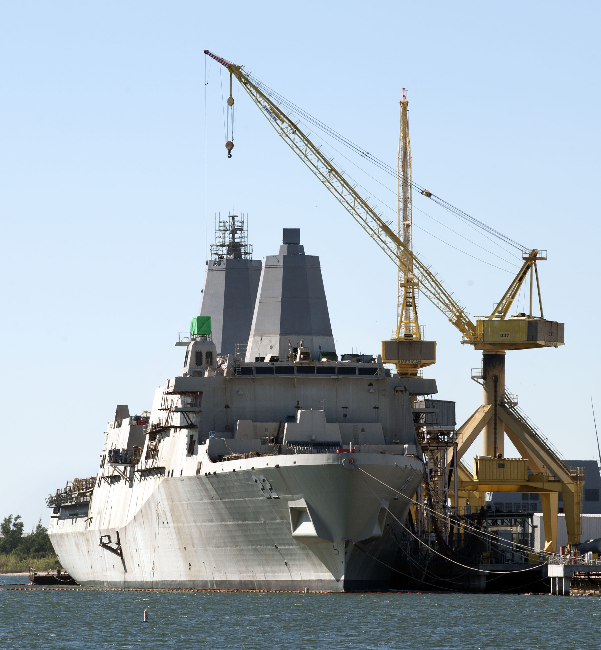 Photo Release Northrop Grumman Loads 100,000 Gallons of Fuel on