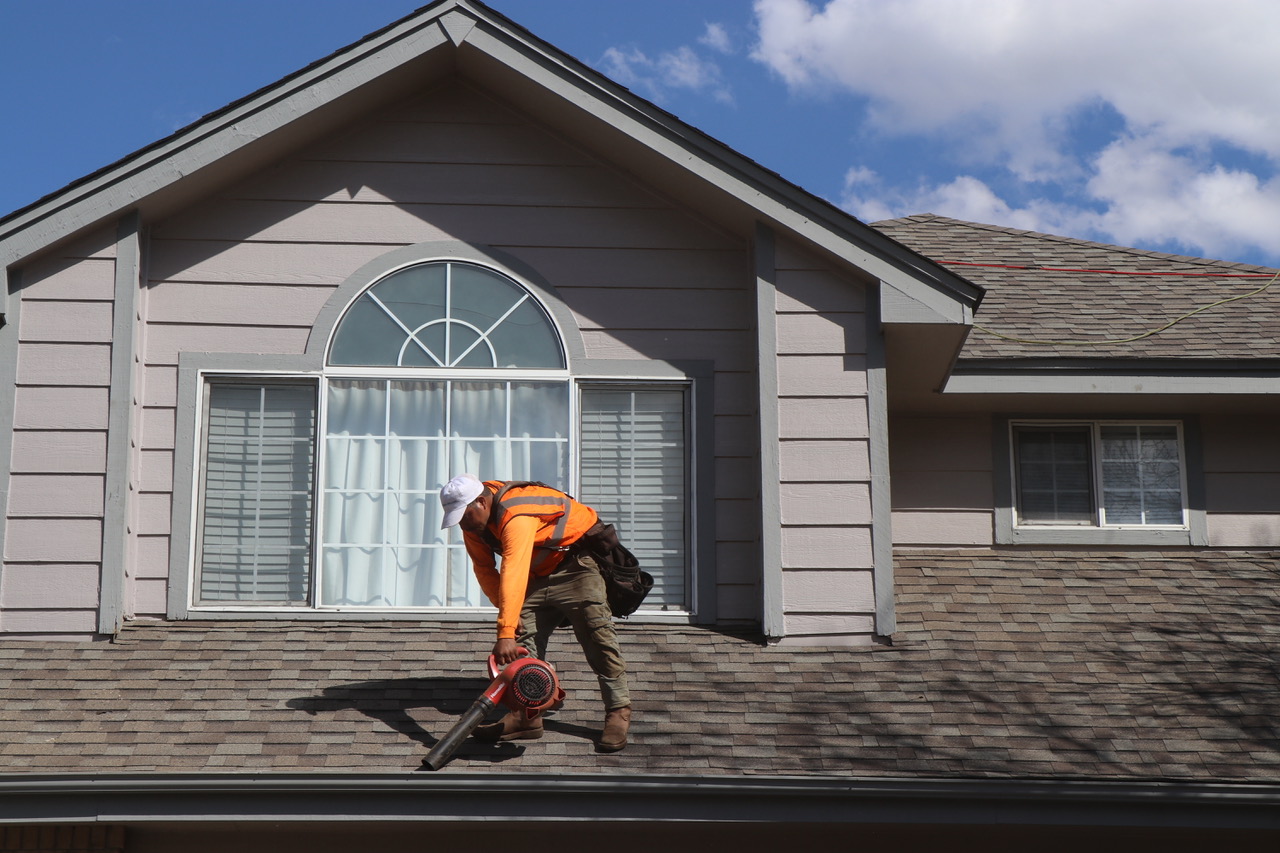 Critical Factors in Gutter Cleaning Prices Metro City Roofing