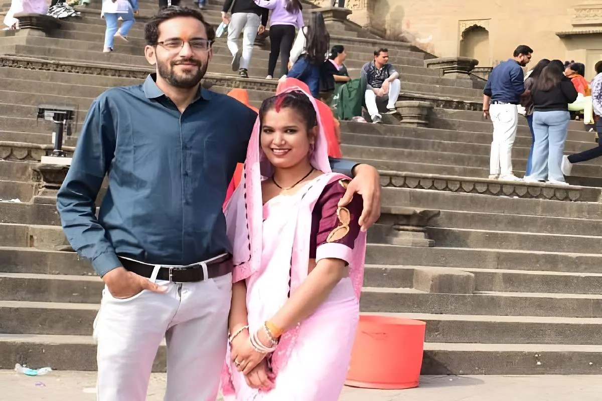 घर में पलंग पर मिले पति-पत्नी के शव, पैरों के पास बिलख रही थी बच्ची | Married Couple Found Dead In Bedroom Child Crying Beside Bodies घर में पलंग पर मिले पति-पत्नी के शव, पैरों के पास बिलख रही थी बच्ची | Married Couple Found Dead In Bedroom Child Crying Beside Bodies