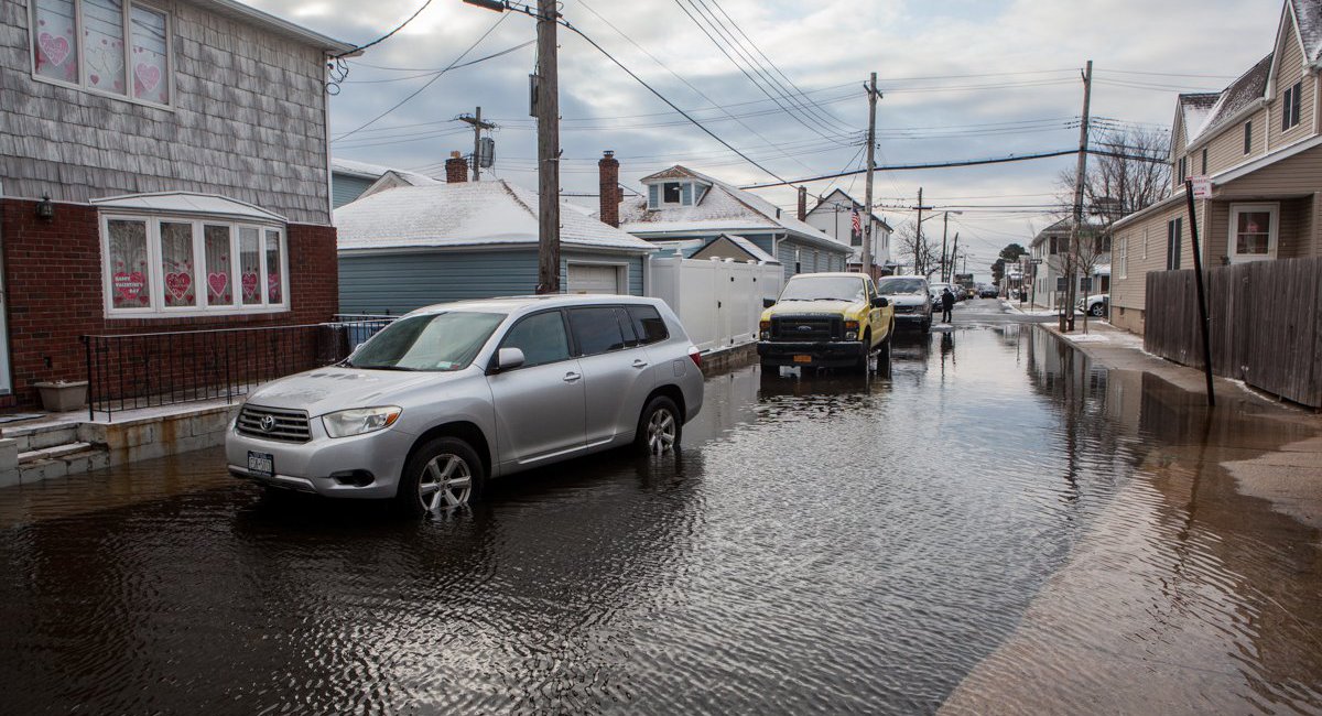 Photos "Insane" Queens Flooding Is Giving Residents Sandy Flashbacks