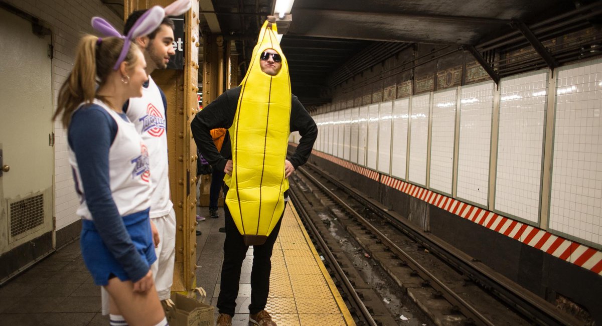 Photos The Best Halloween Costumes On The Subway (Round 2) Gothamist