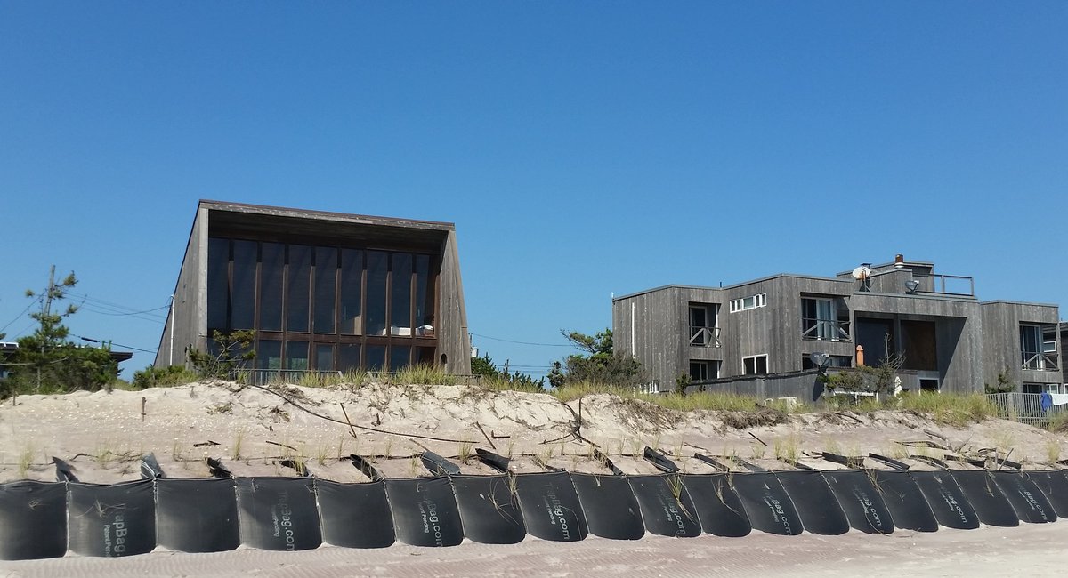 27 Creepshots Of Fire Island's Luxurious Beach Houses Gothamist