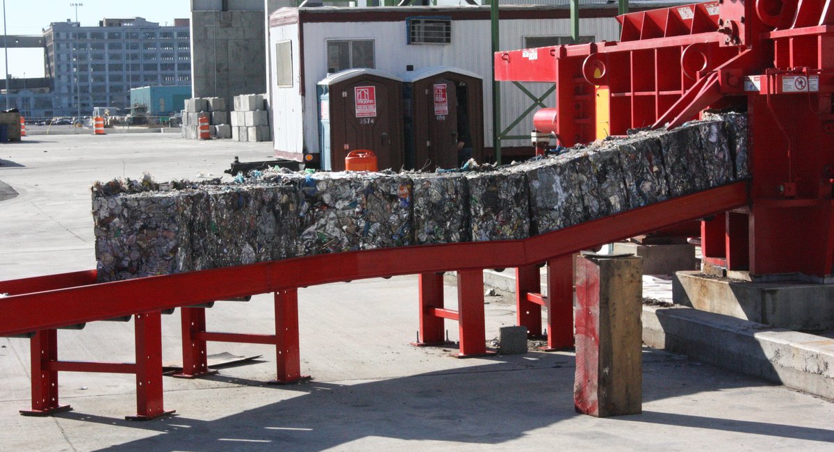 Photos Step Inside Brooklyn's Massive New Recycling Center Gothamist