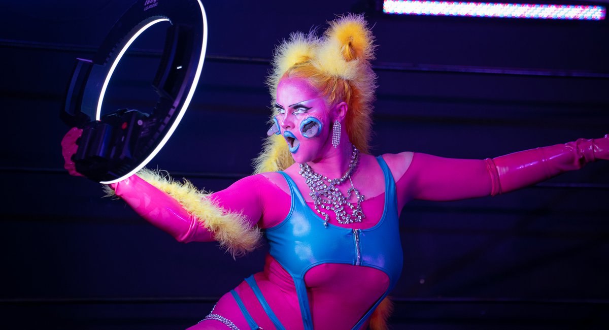 Inside Choke Hole, A Spectacular Drag Queen Wrestling Match In Queens