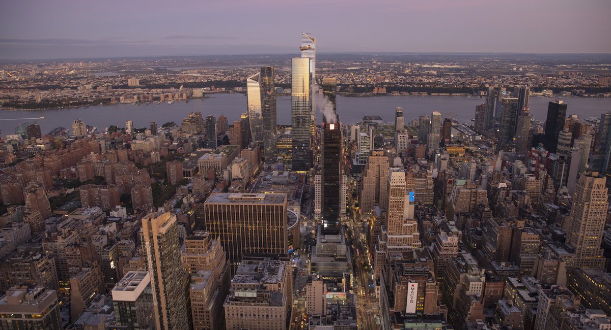 Experience The Magical SUNRISE Views From The Empire State Building