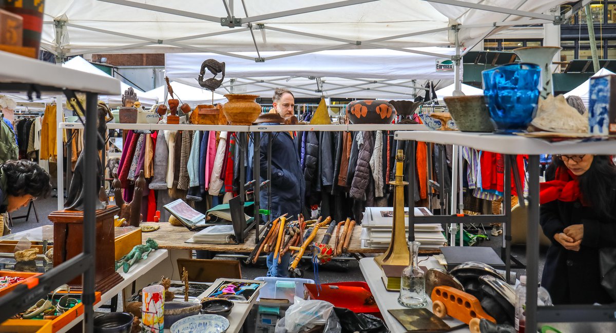 Photos The Last Weekend Of Chelsea Flea Market, NYC's Iconic Antique