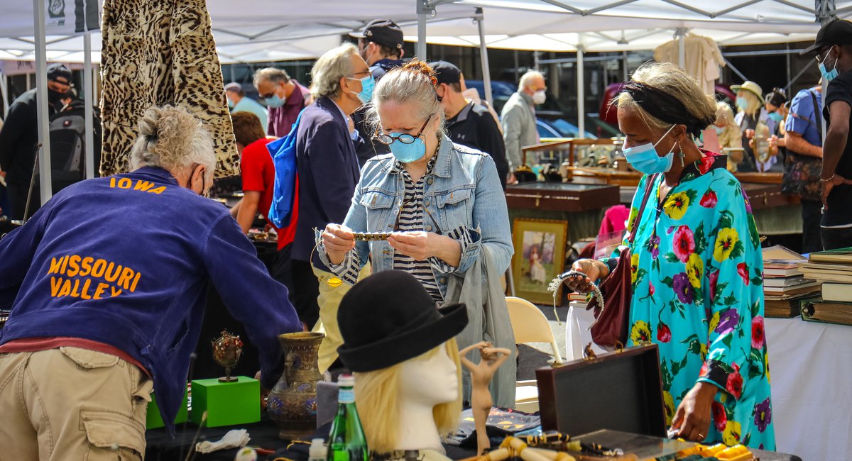 Photos The "New" Chelsea Flea Market Has Opened Gothamist