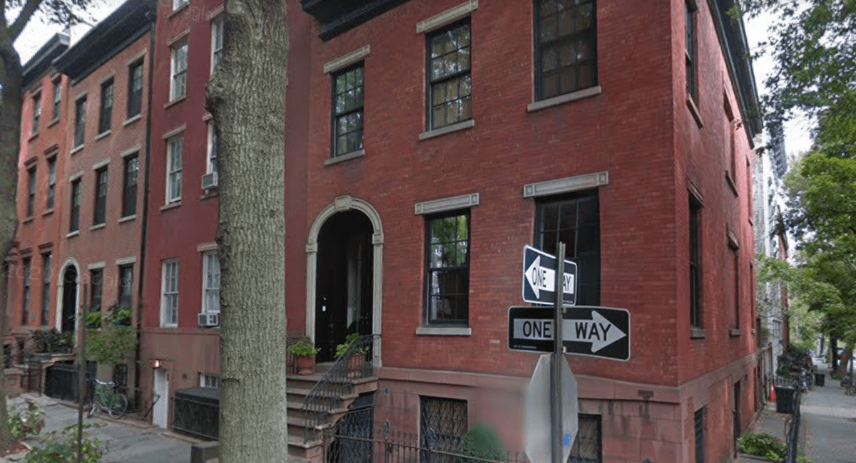 Iconic "Moonstruck" House In Brooklyn Heights Is Up For Sale Gothamist