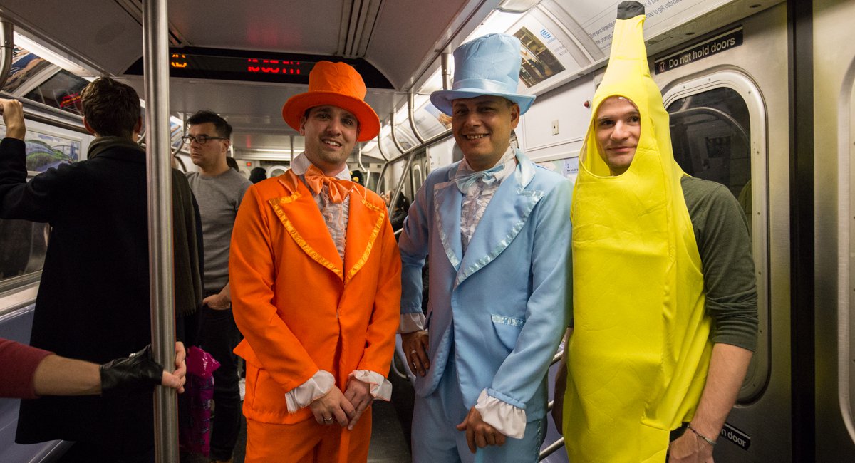 Photos The Best Halloween Costumes On The Subway (Round 1) Gothamist
