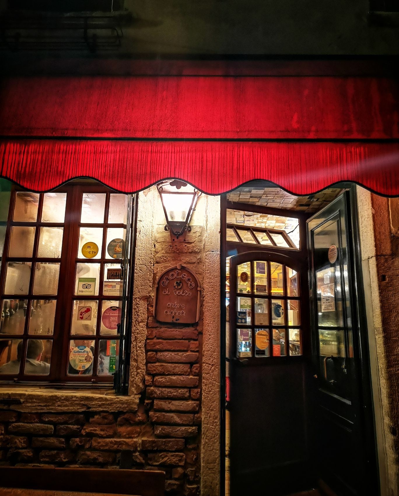 Best Wine Bars in Venice 7 Traditional Bacari You Need to Visit