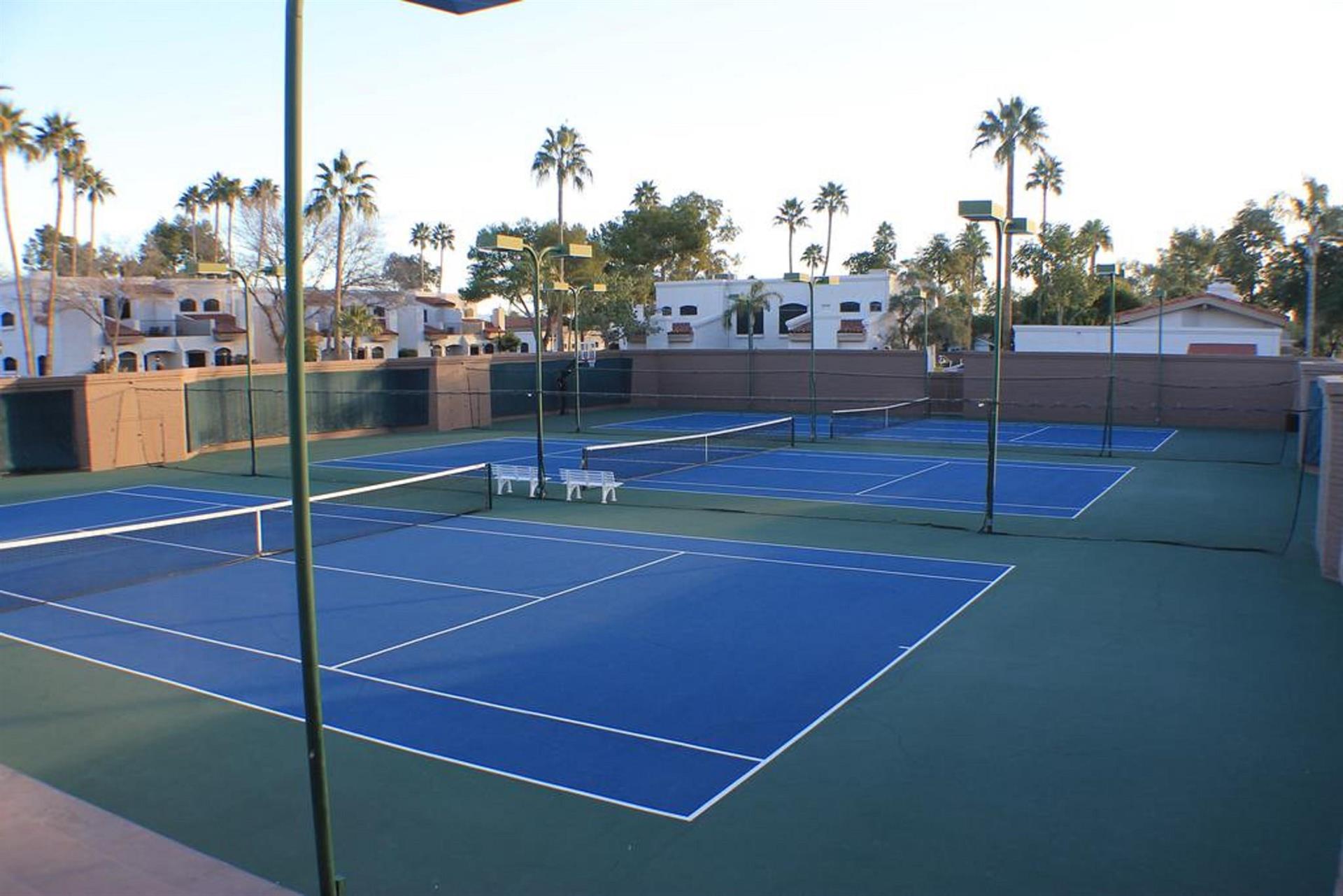 Scottsdale Camelback Resort Classic 3BR Condo with Playground