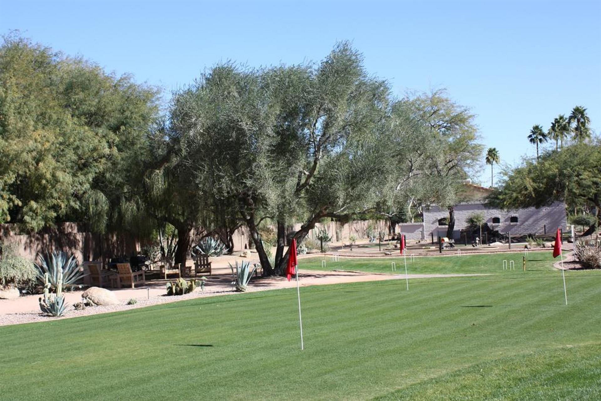 Scottsdale Camelback Resort Classic 3BR Condo with Playground