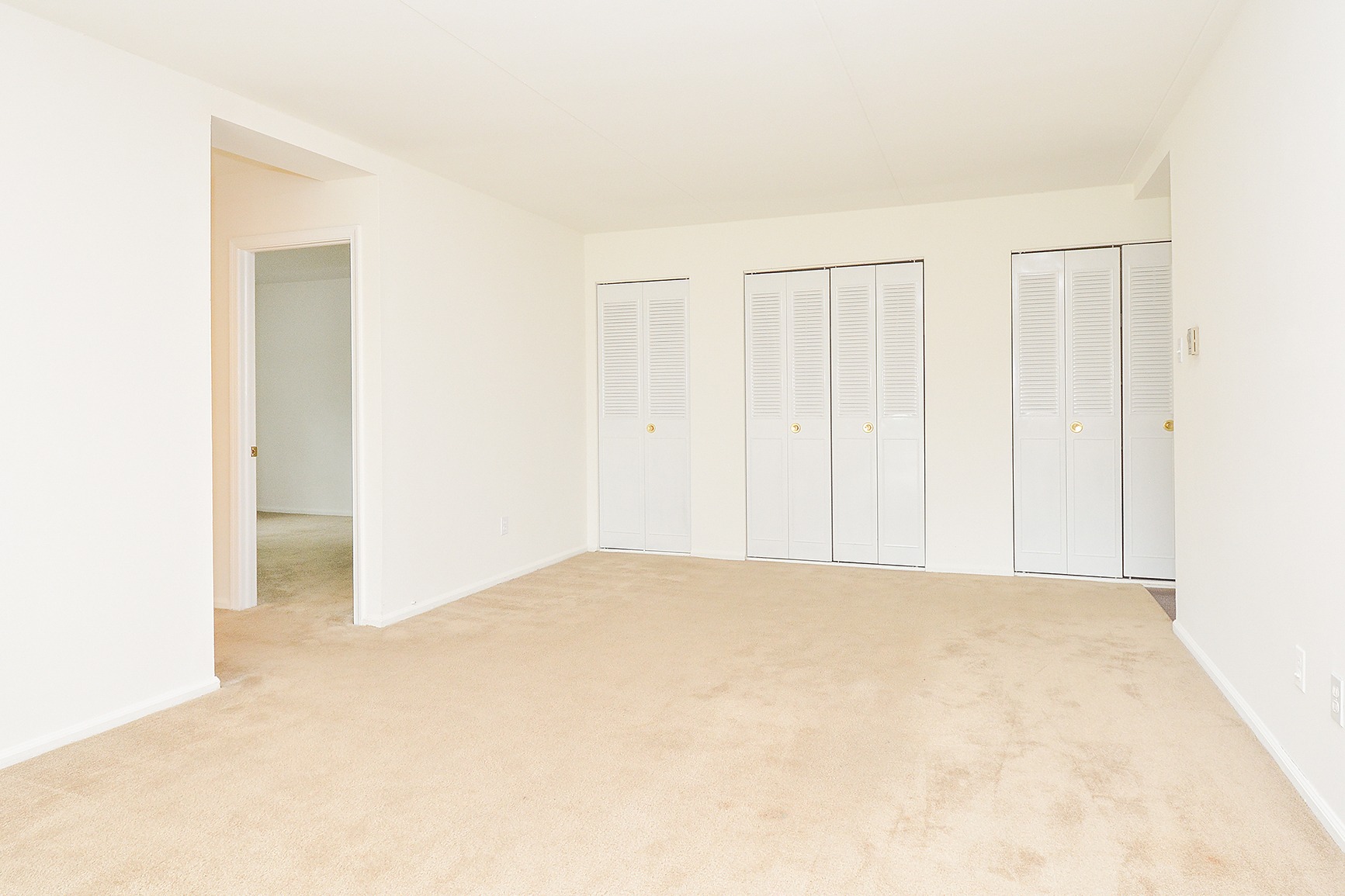 Apartment in King of Prussia PA Photos of Gulph Mills Village Apartments