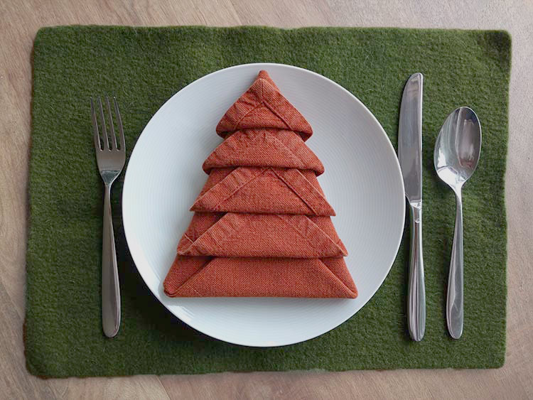 Fold Napkins Like Christmas Tree Christmas Tree Napkin Fold