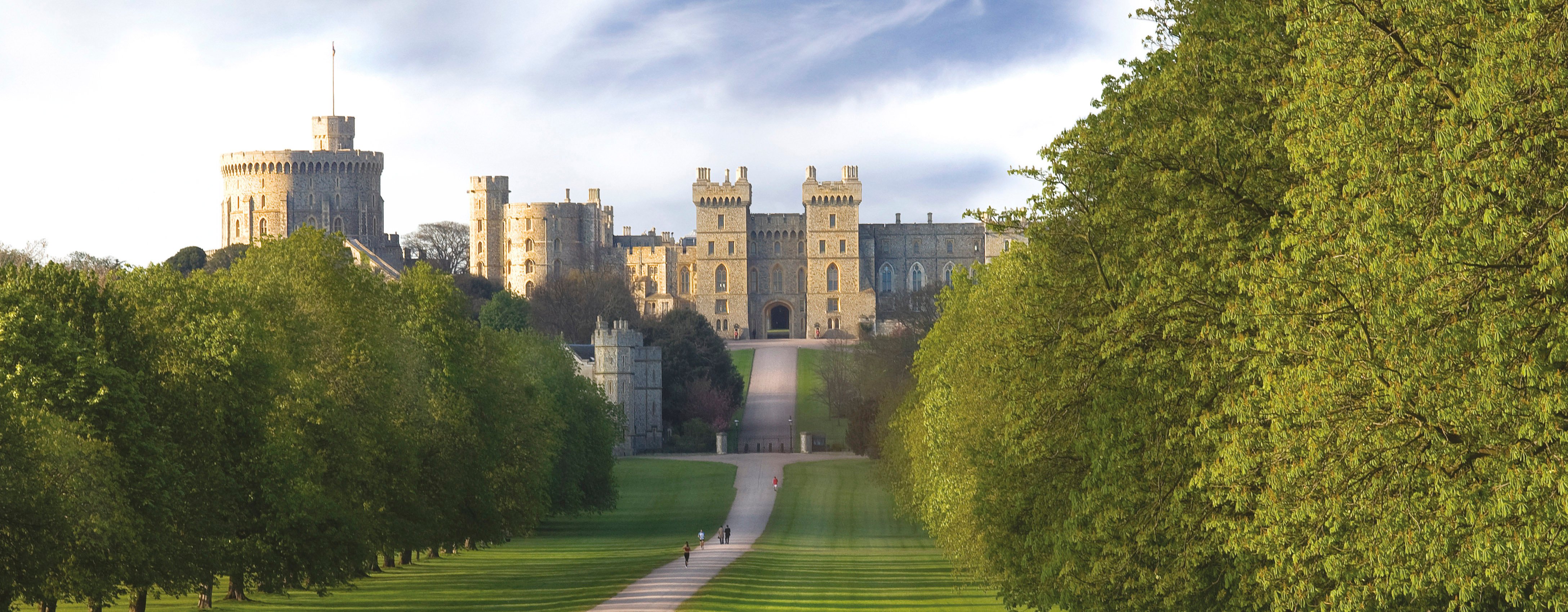 How Far Windsor Castle From London Online