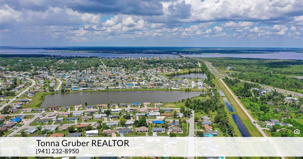 13530 Newport Ave, Port Charlotte, FL 33981