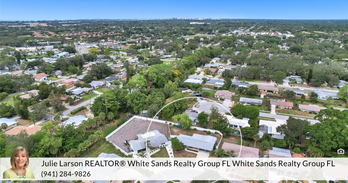 6426 Colonial Dr, Sarasota, FL 34231