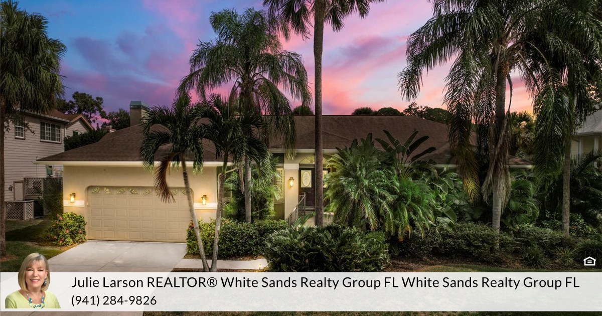 4717 E Trails Dr, Sarasota, FL 34232