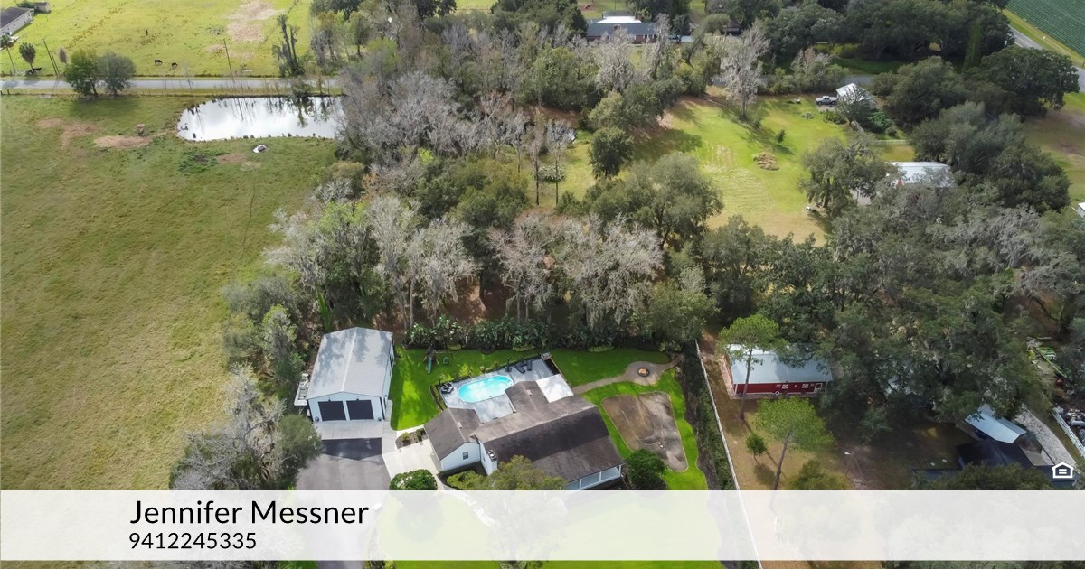 3523 McIntosh Rd, Dover, FL 33527
