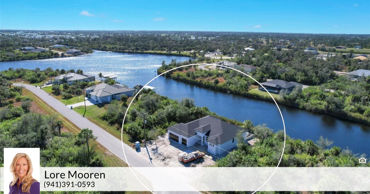 10107 Boylston St, Port Charlotte, FL 33981