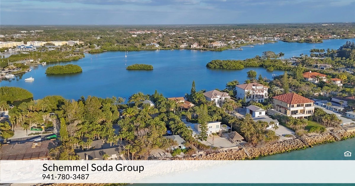 Casey Key Rd, Nokomis, FL 34275