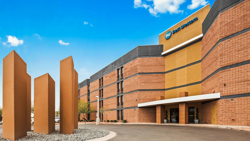 Cheap Phoenix Hotels Best Hotels in Phoenix Lookbyfare US
