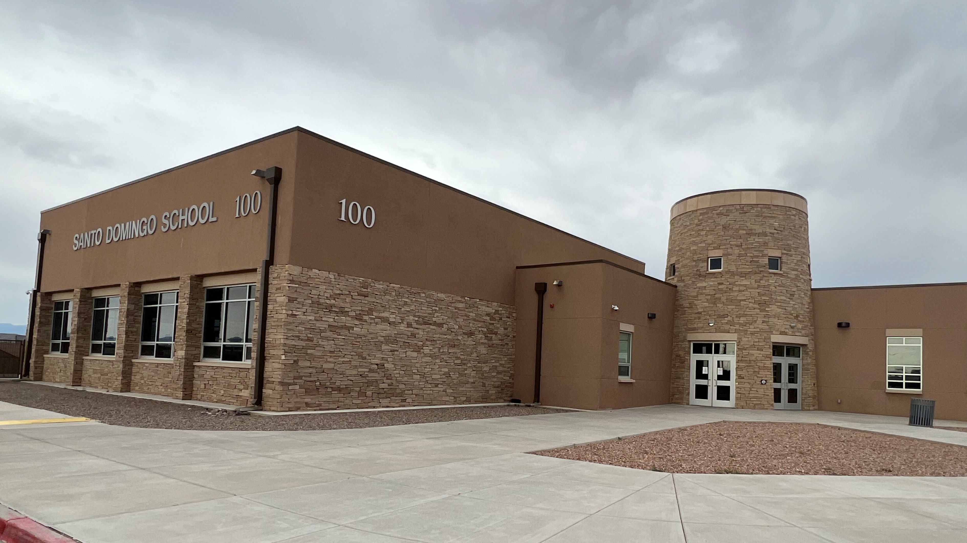 Home Santo Domingo School