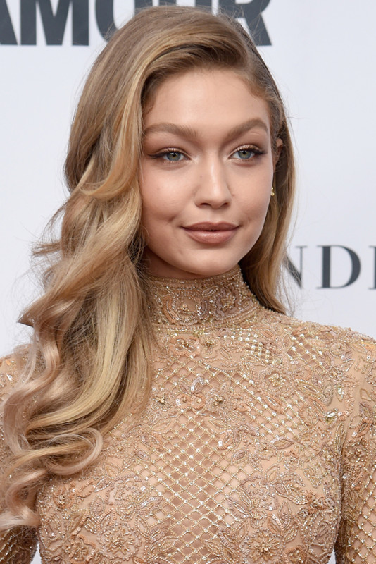 capelli biondi naturali