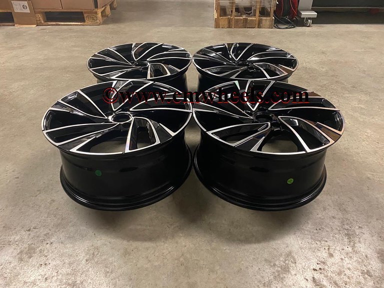 17″ 2021 VW Adelaide Style Wheels Gloss Black Machined CMWheels